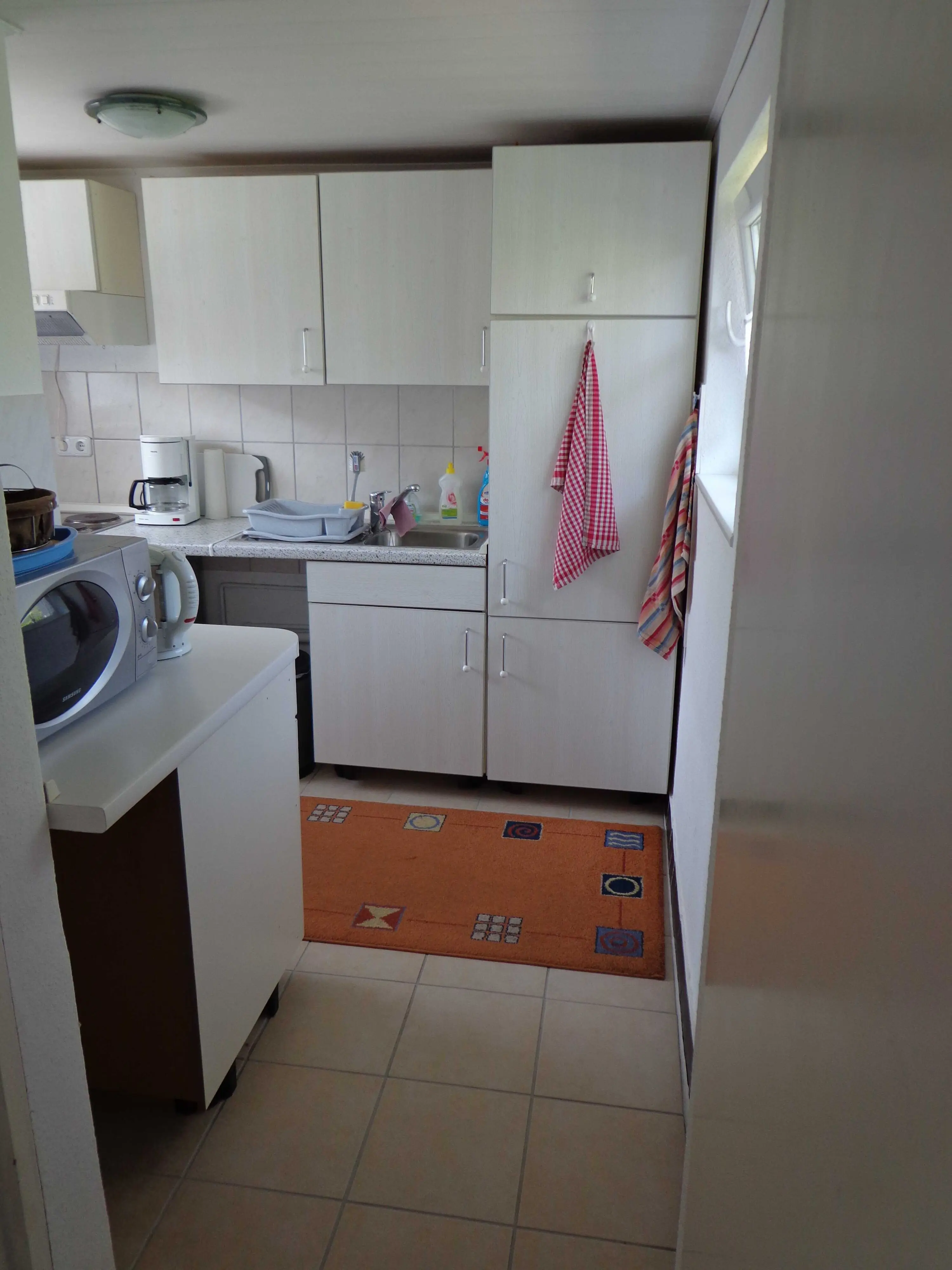 Centrální, tiché, světlé, s parkovacím místem, 2 ložnice, volný wlan, sep. Vchod, koupelna a kuchyň! - foto nemovitosti 2