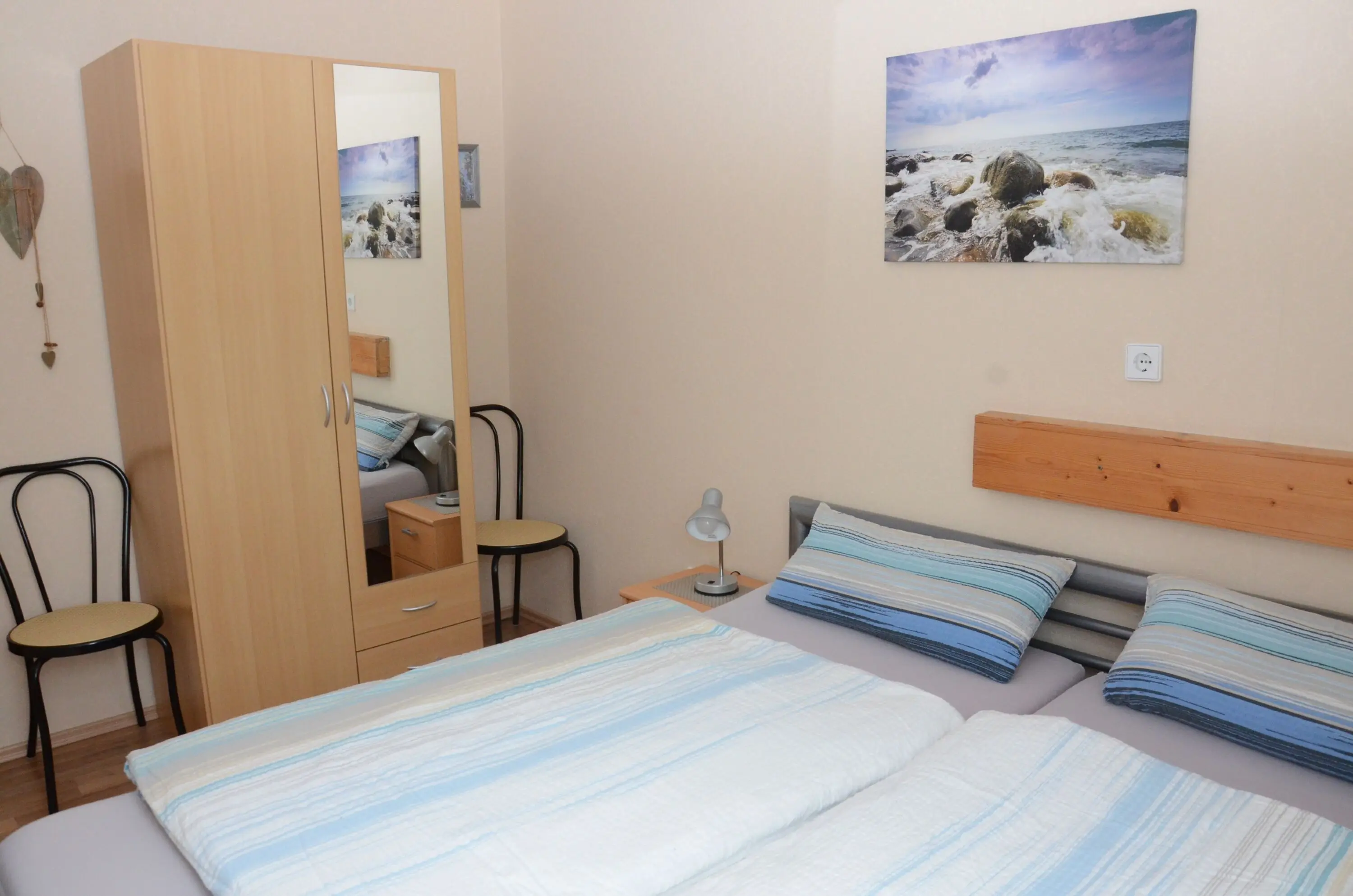 Wohnung für 1-3 Personen, 2 ZKB in Vollausstattung
Monteure und Kurzzeitvermietung sehr willkommen - Immobilienfoto 3