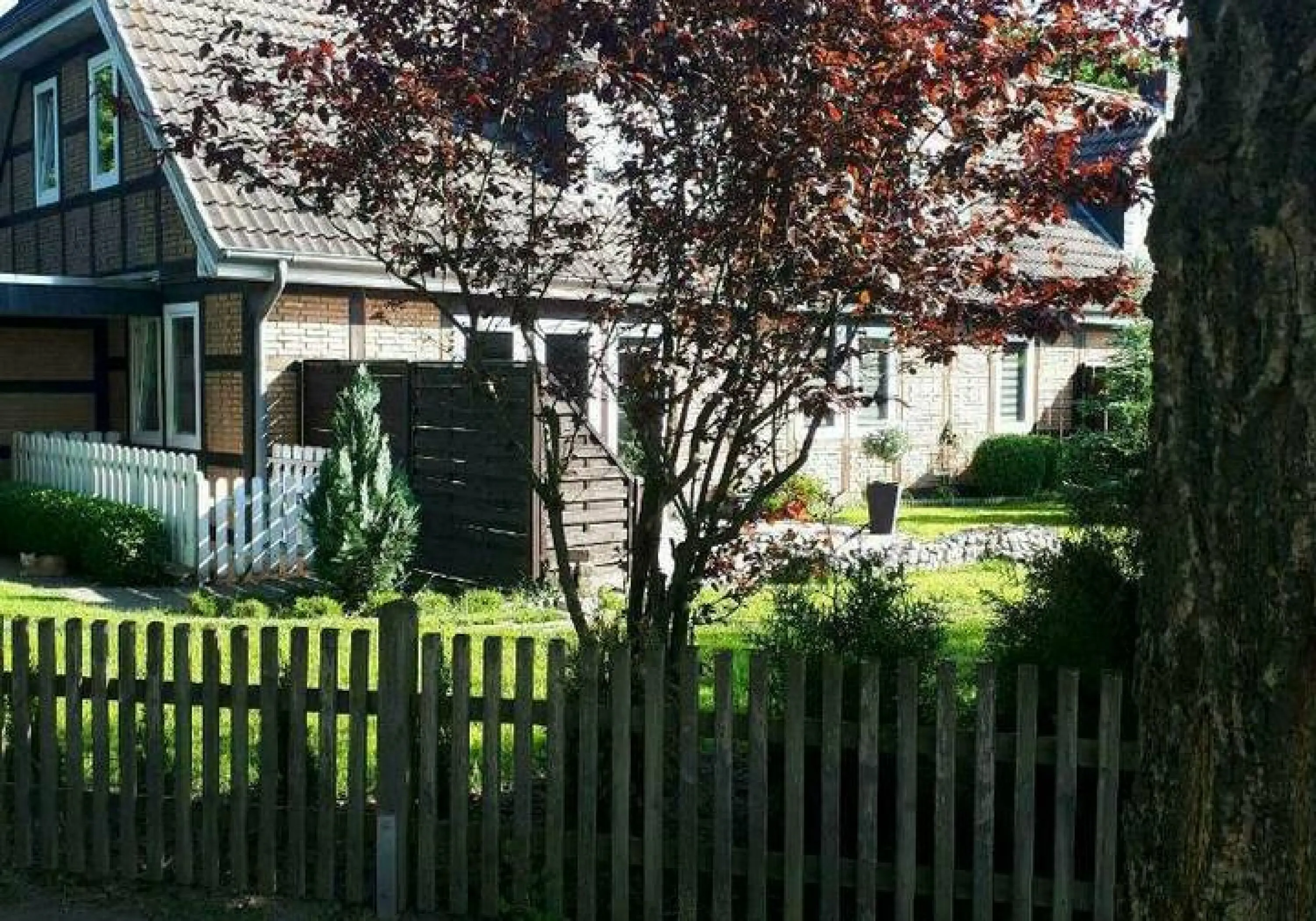 bis 6 Pers., gr. Balkon, Wohnzimmer, Küche, 3 Schlafzimmer - neue Boxspringbetten - Immobilienfoto 2