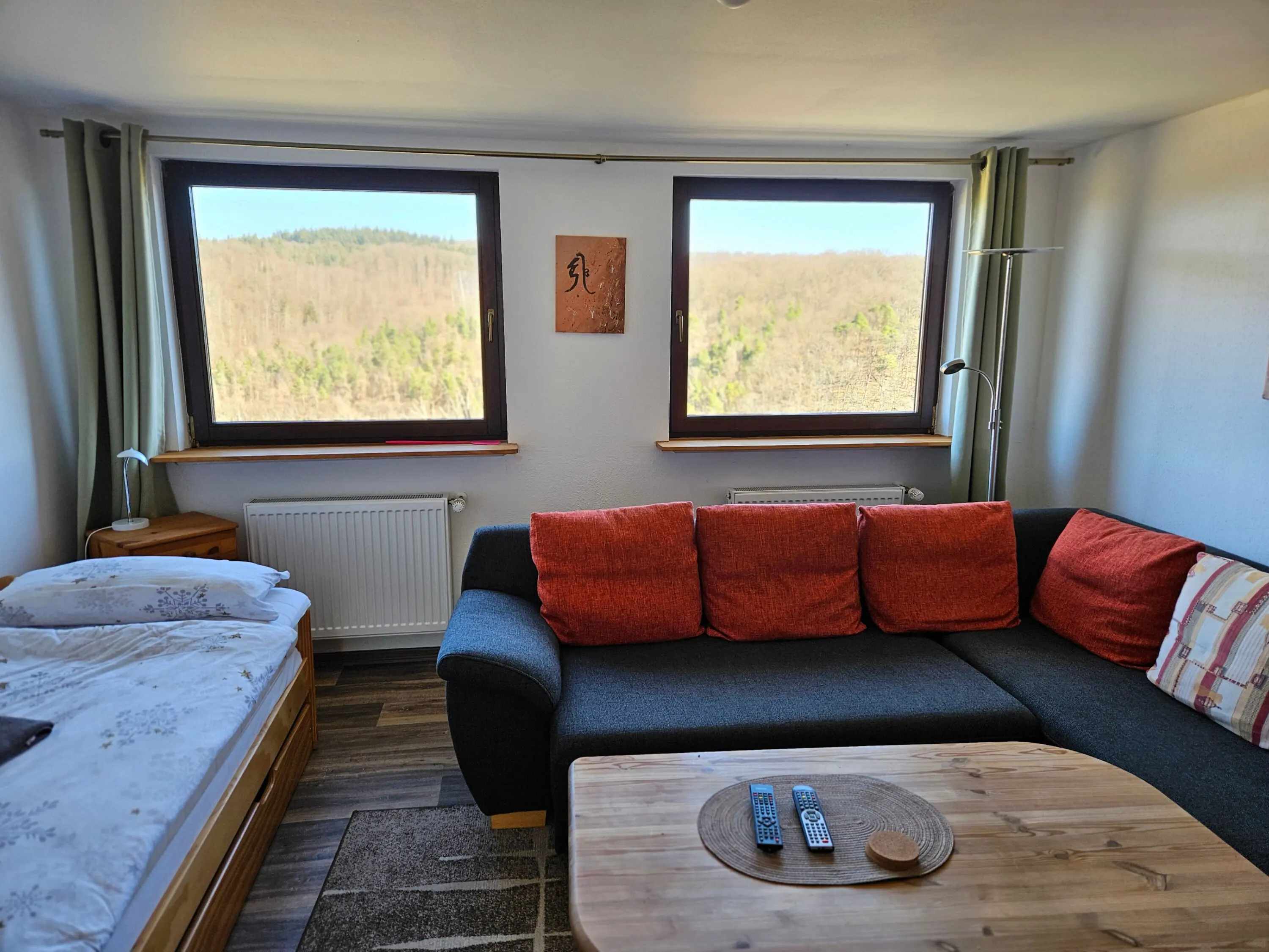 Voll ausgestattete Ferienwohnung in ruhiger idyllischer Lage - Immobilienfoto 3