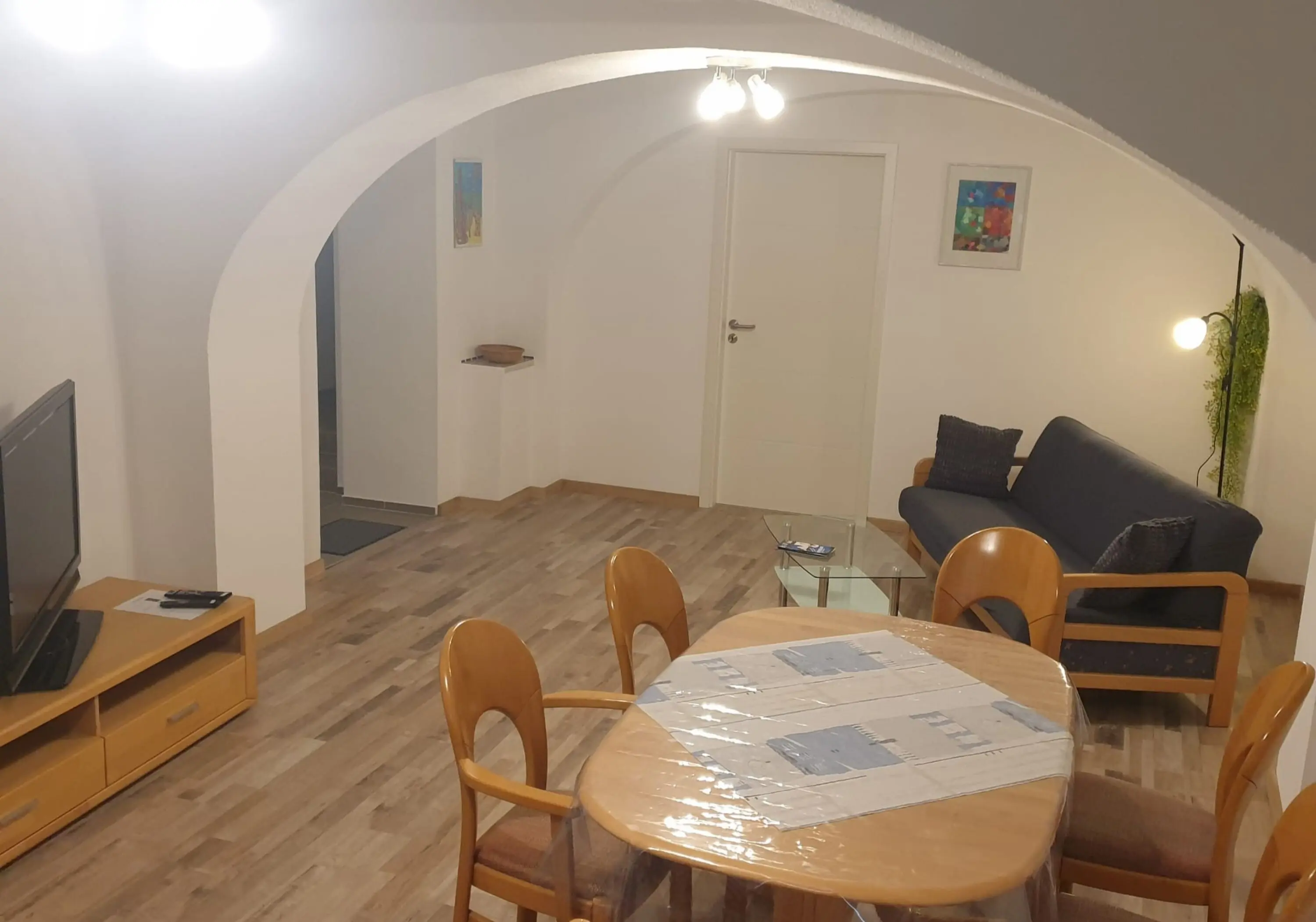 Apartamentai su 3 viengulėmis lovomis + 1 dvigulė lova centrinėje parapijos bažnyčių vietoje - nuosavybės nuotrauka 1