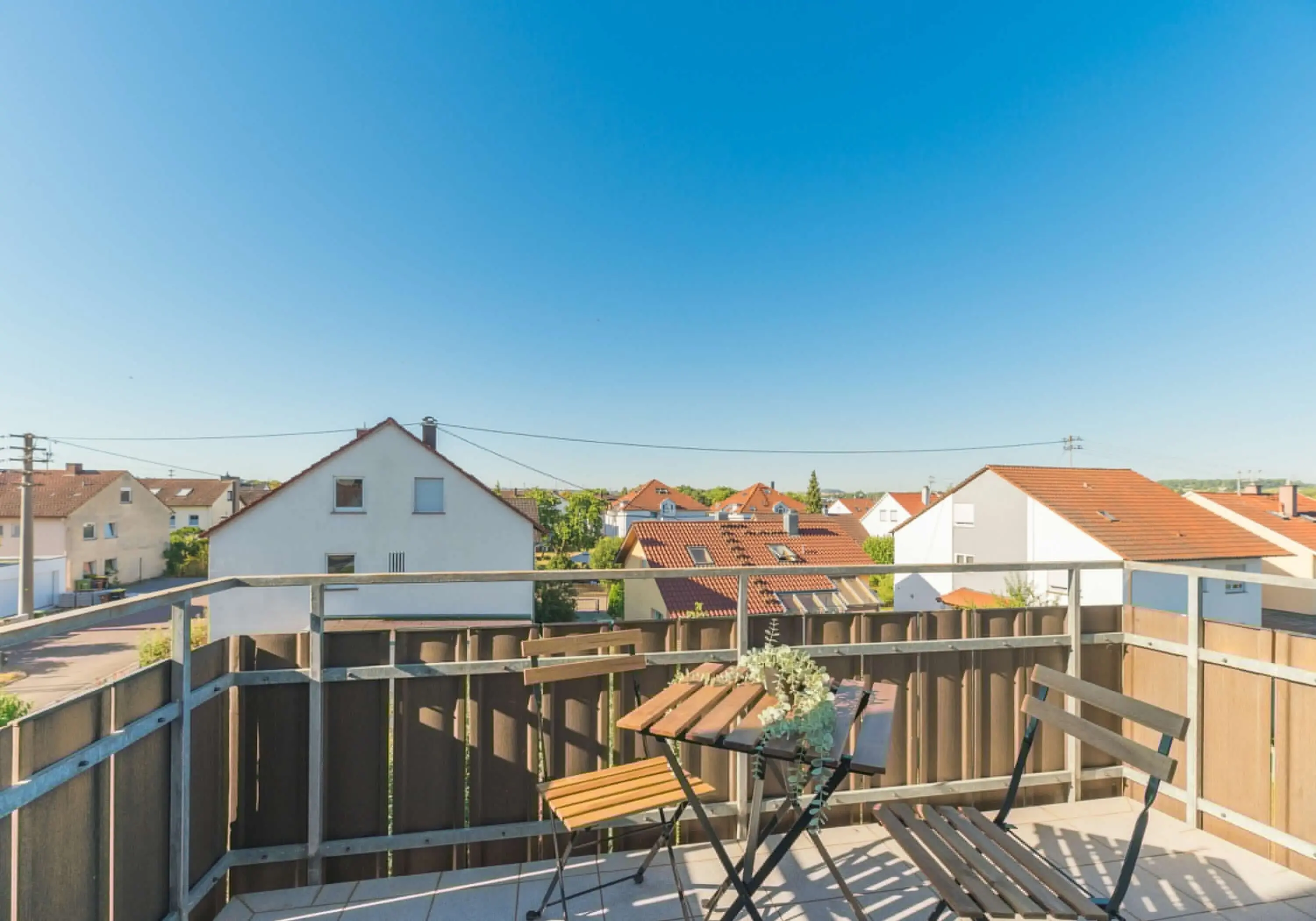 Fewo mit Bad, Küche, WLAN, Waschmaschine, Balkon, TV - Immobilienfoto 4