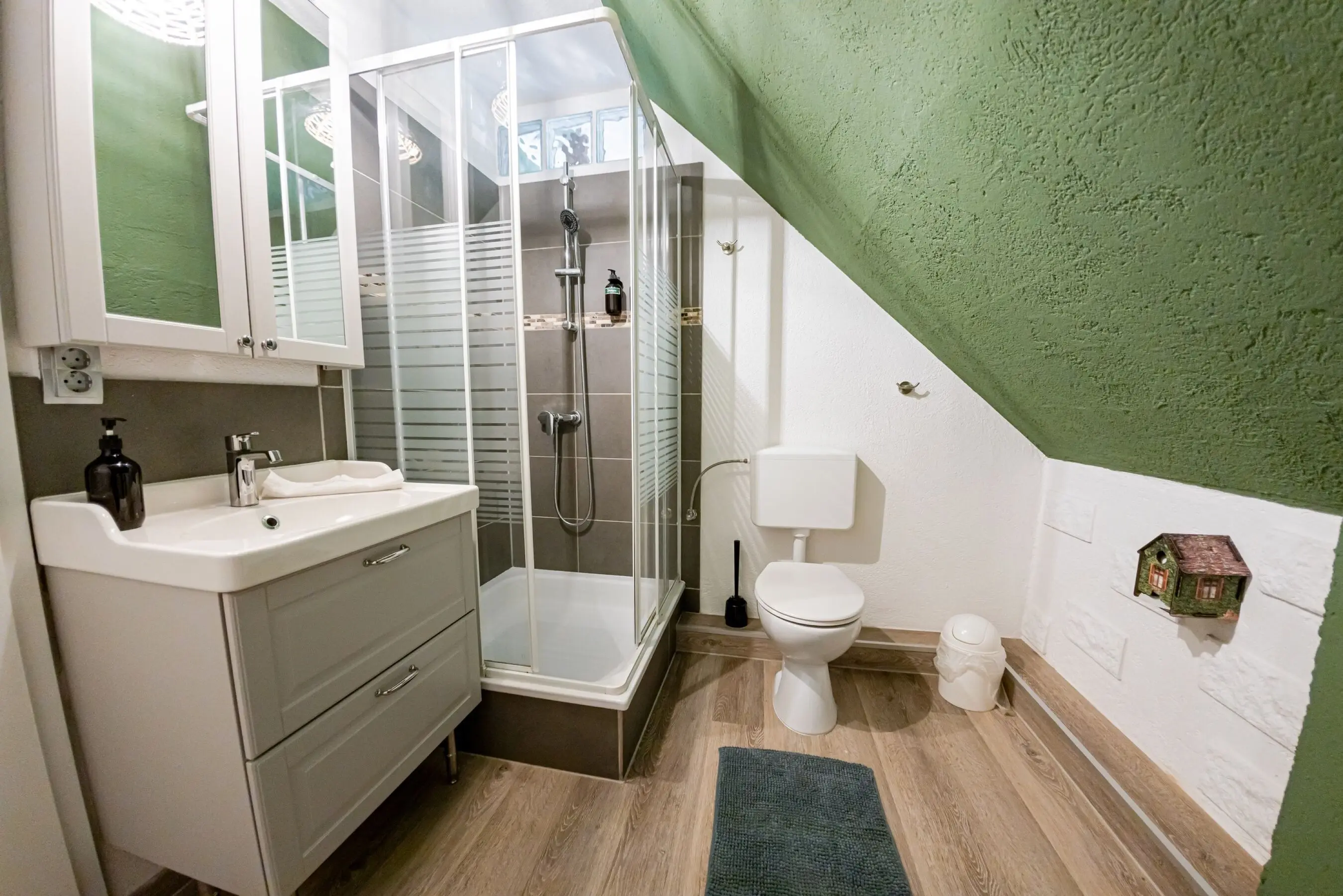 Apartamentai su centrine vieta Horumersielyje su virtuve, Wi- Fi ir automobilių stovėjimo aikštelė - nuosavybės nuotrauka 2