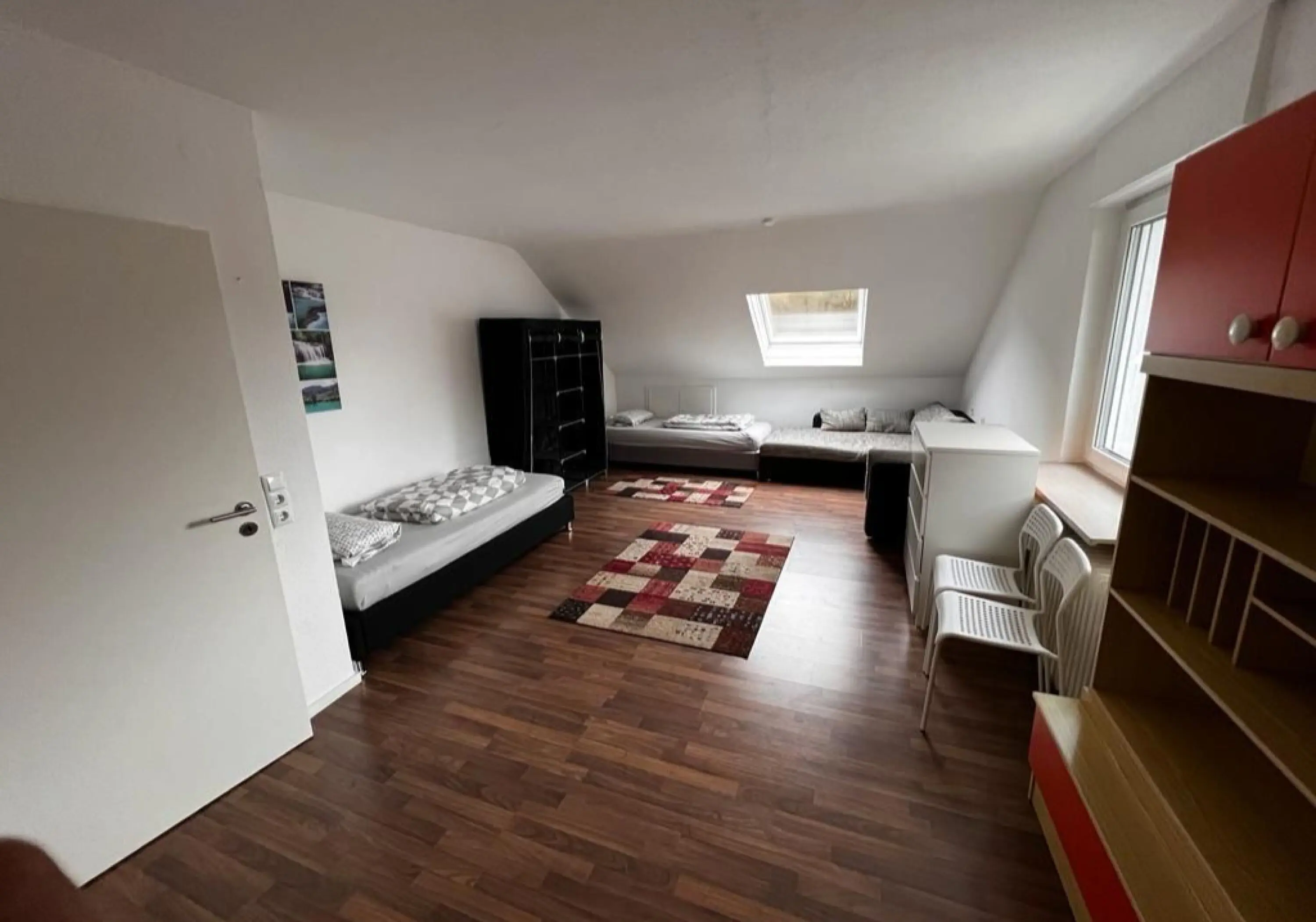 Appartement entièrement équipé jusqu'à 5 personnes, avec Internet, lave-linge et cuisine et salle de bain privée - photo de propriété 2