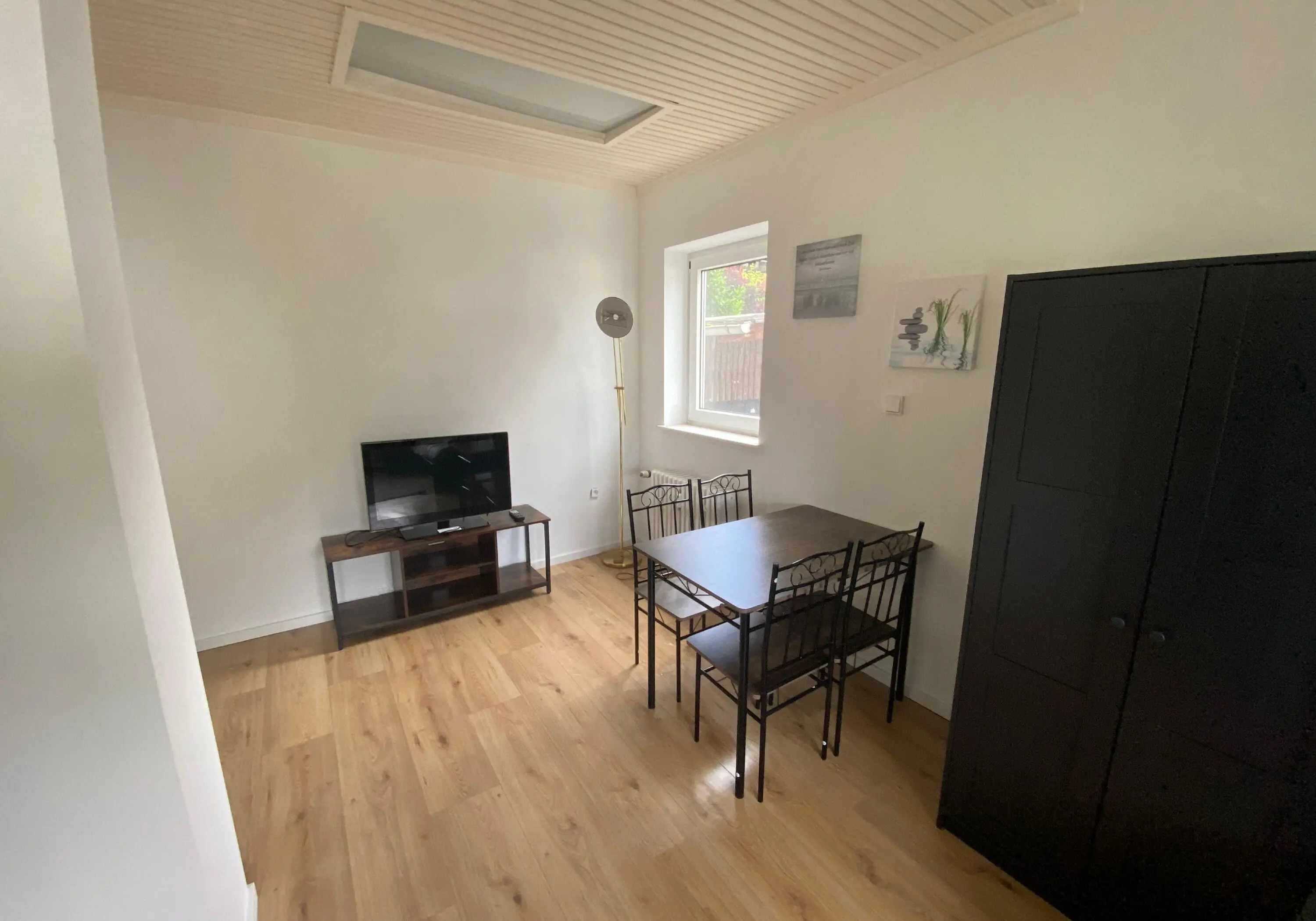 Appartement entièrement équipé jusqu'à 5 personnes, avec Internet, lave-linge et cuisine et salle de bain privée - photo de propriété 3