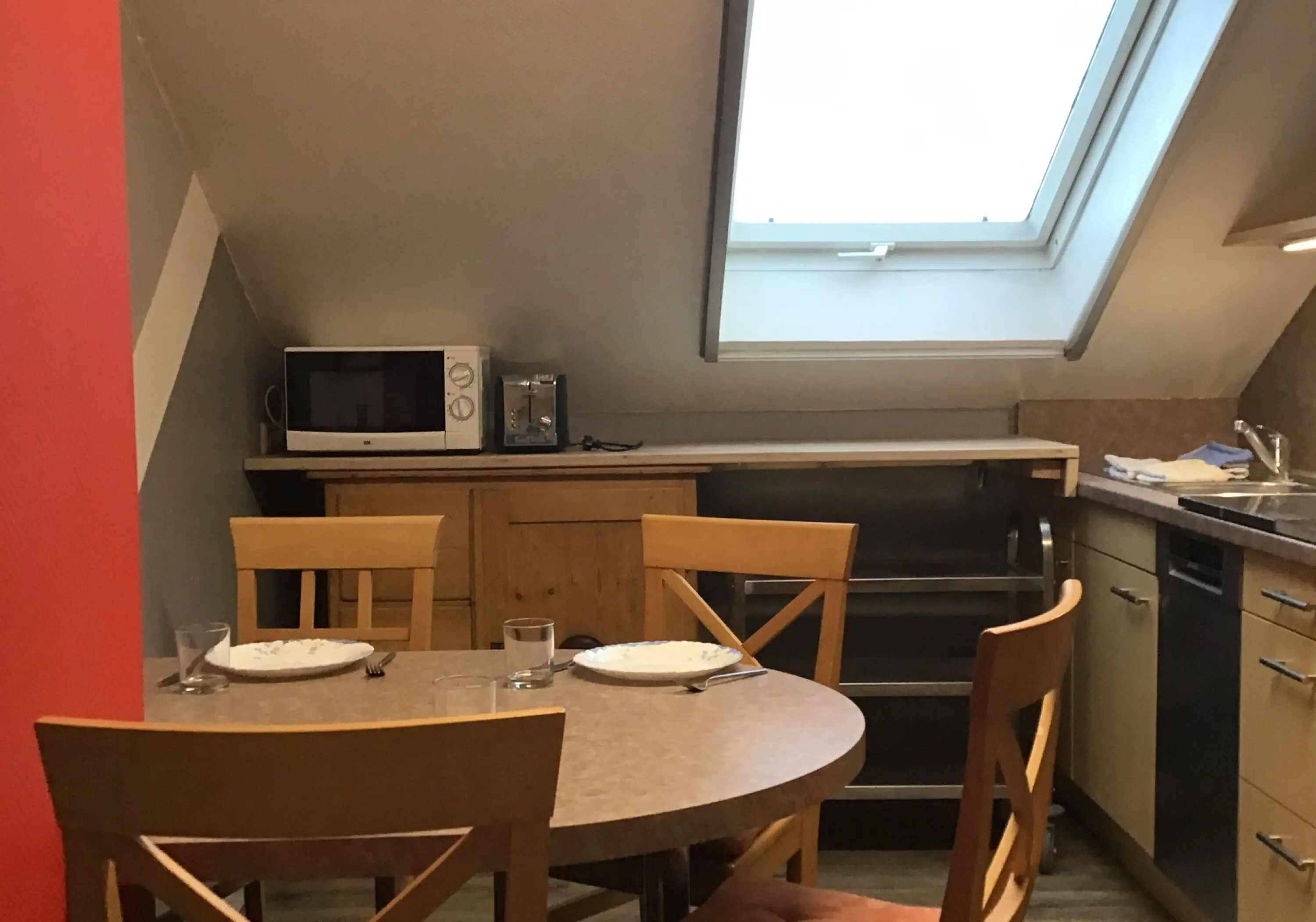 Komfortable Ferienwohnung mit Terrasse in Gräveneck: Fitness, Grill und Billard inklusive - Immobilienfoto 4