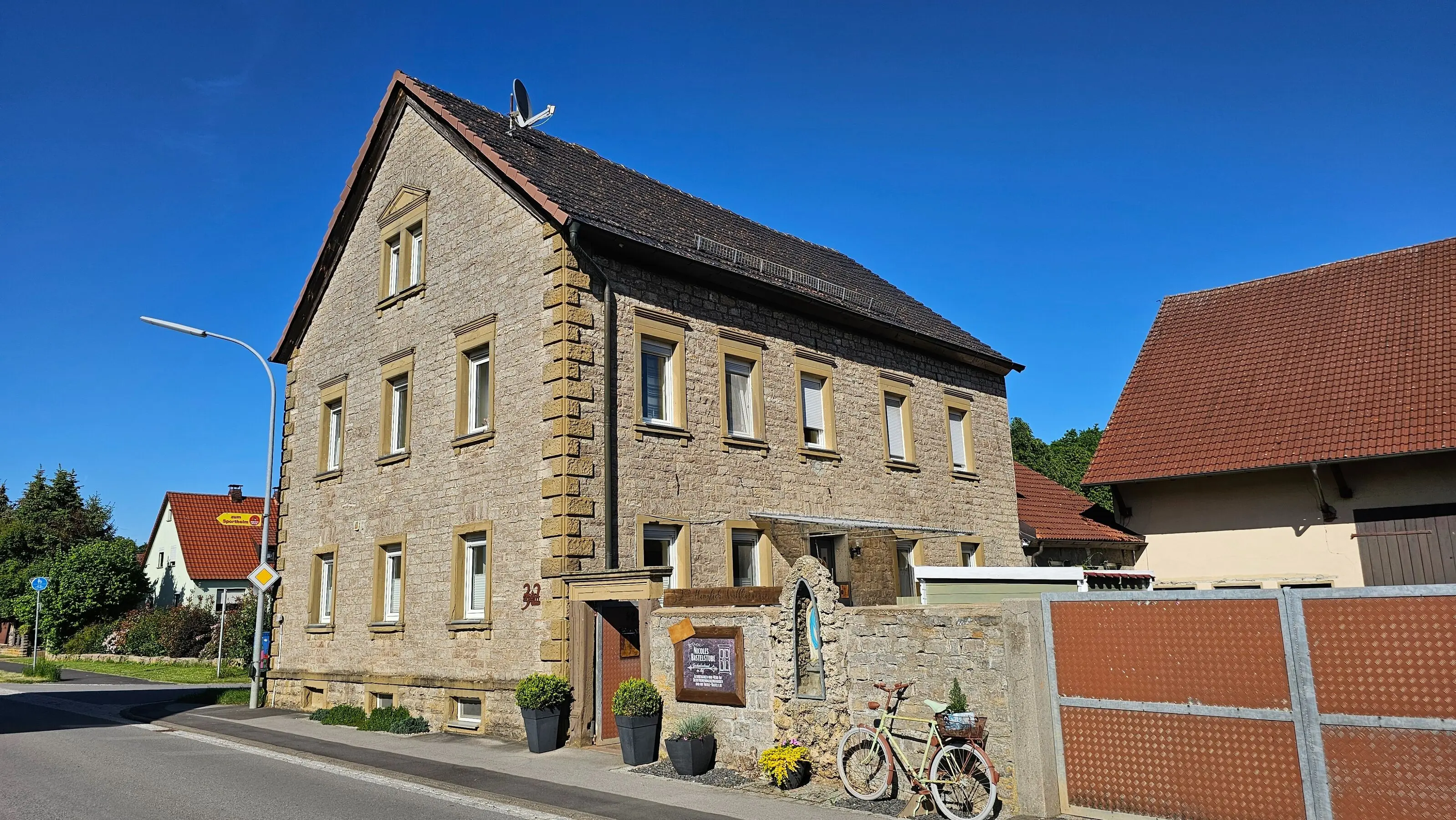 Gemütliche Wohnung in grüner Umgebung - Immobilienfoto 1